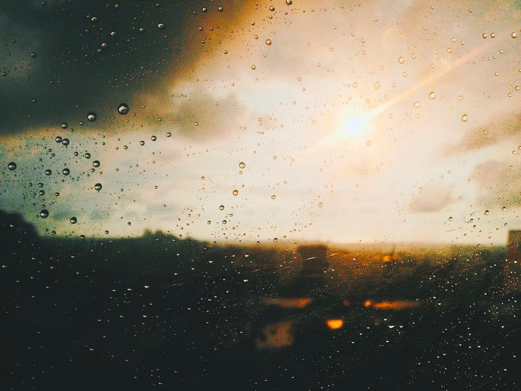 sunshower-spiritual-meanings-symbolism
