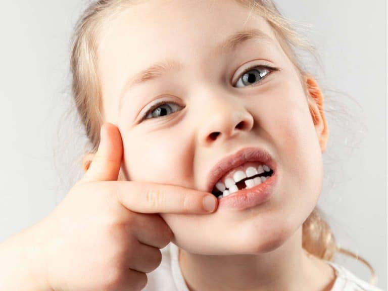 spiritual-meaning-of-dream-about-teeth-falling-out