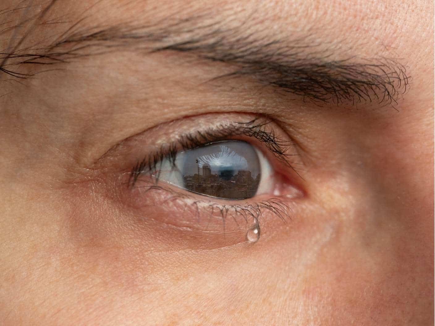 spiritual-meaning-of-tears-from-right-eye-left-eye