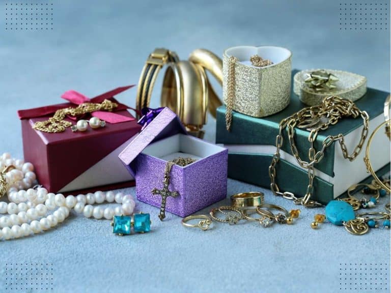 spiritual-meanings-of-jewelry-breaking-necklace-bracelet-ring